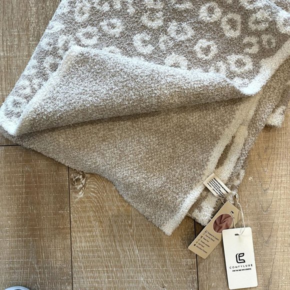 COPY - WOMENS BEIGE LEOPARD PRINT LUXURY SOFT PONCHO - OS - Picture 9 of 10